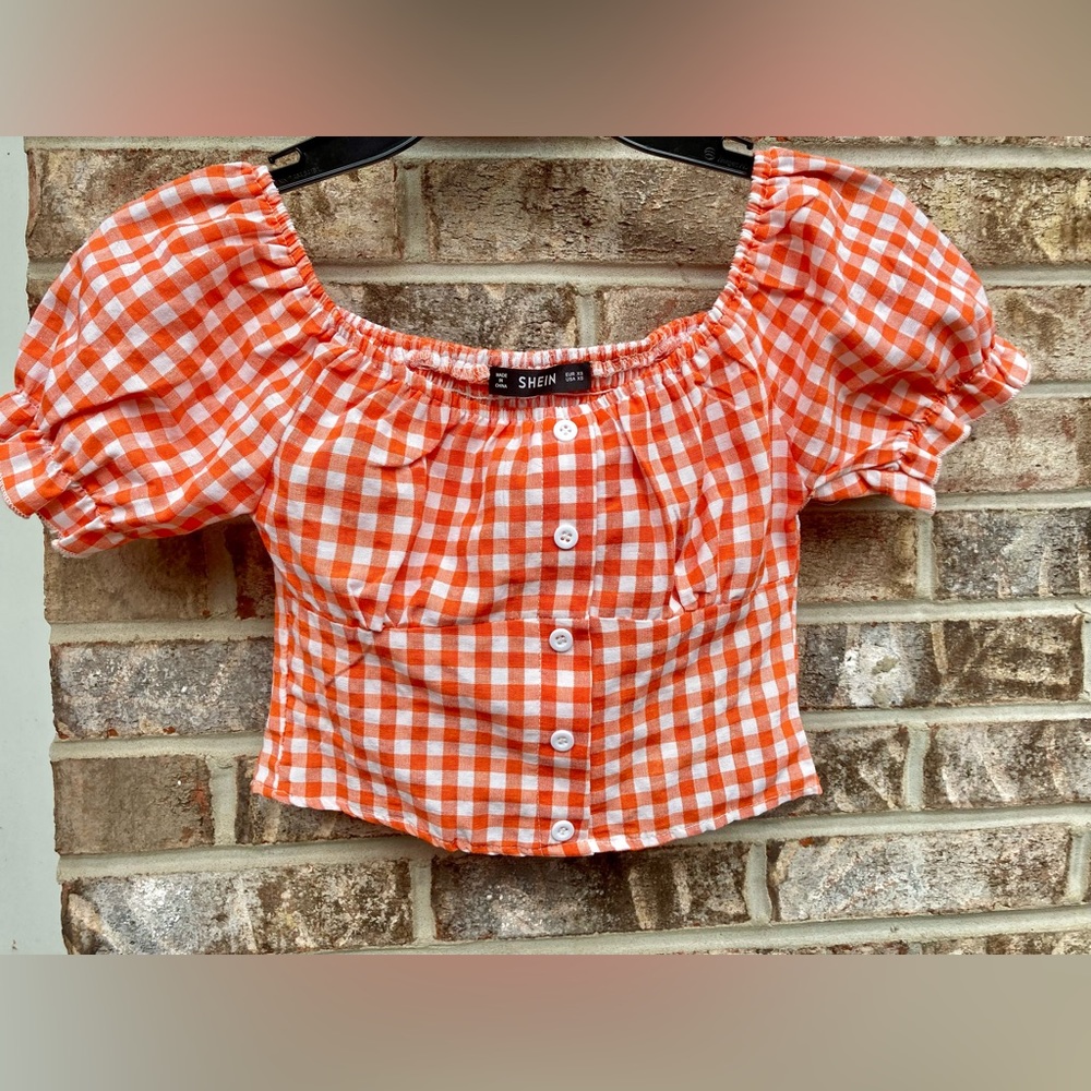 Cropped Gingham Peasant Picnic Top - Picture 2 of 4